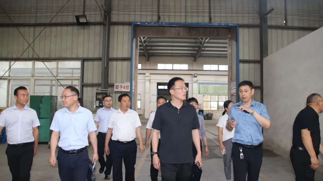 贵州**参观国际人官网公司，调查学习互换经验