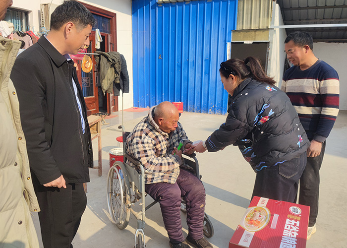 国际人官网机械送温暖2.jpg