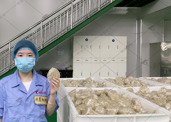 走进酸辣粉出产线，，看淀粉若何变身为 Q 弹粉丝